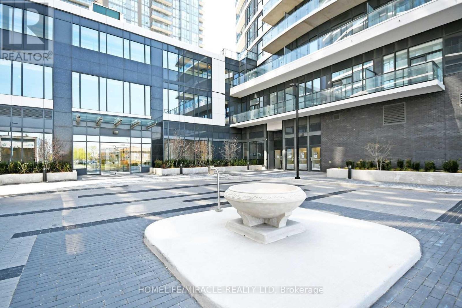 2613 - 35 Watergarden Drive, Mississauga, Ontario  L5R 0G8 - Photo 2 - W12524418