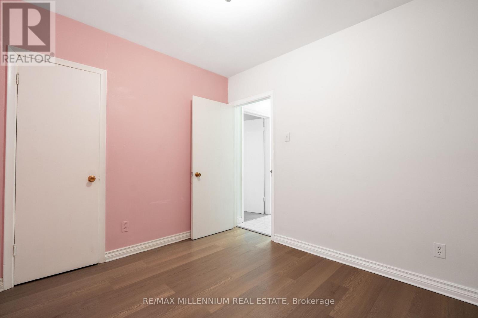 98 Stavely Crescent, Toronto, Ontario  M9W 2C8 - Photo 13 - W12524428