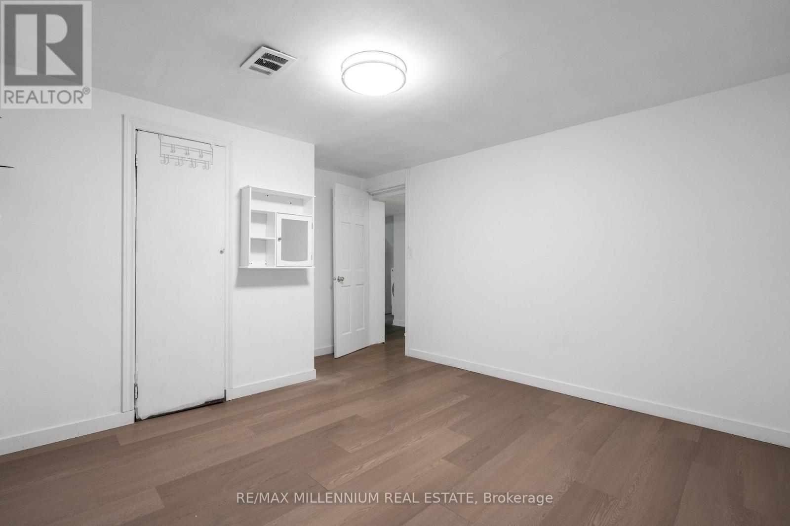 98 Stavely Crescent, Toronto, Ontario  M9W 2C8 - Photo 19 - W12524428