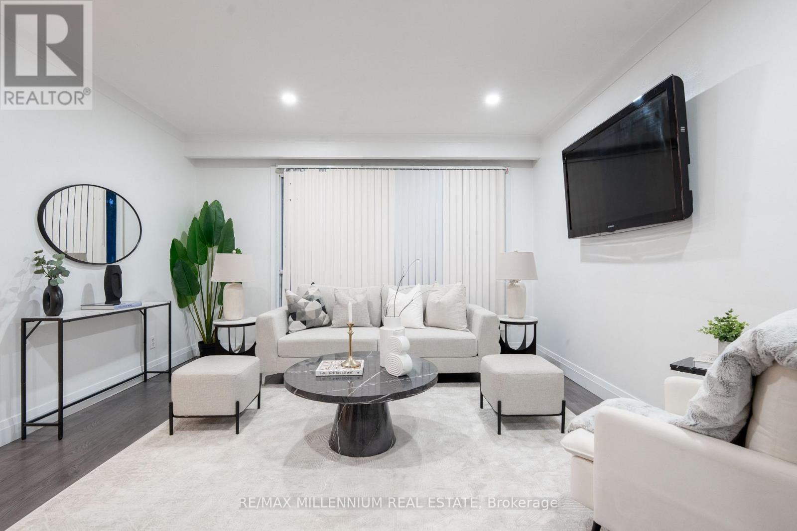 98 Stavely Crescent, Toronto, Ontario  M9W 2C8 - Photo 8 - W12524428