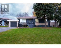 98 STAVELY CRESCENT, Toronto, Ontario