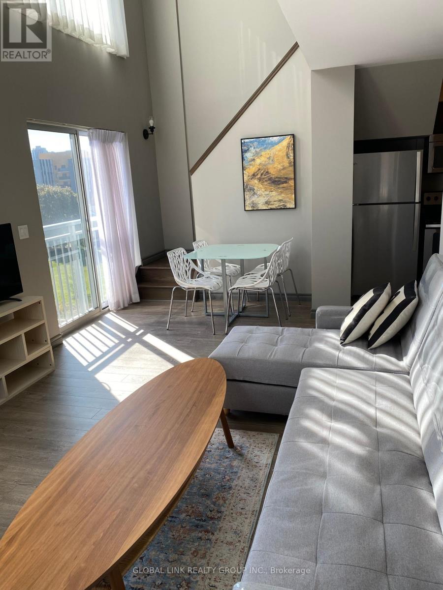 702 - 321 Spruce Street, Waterloo, Ontario N2L 0G4 - Photo 6 - X12524374