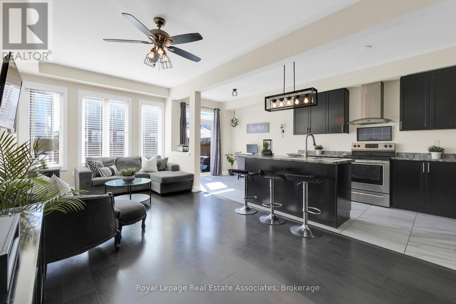 4316 Shuttleworth Drive, Niagara Falls, Ontario L2G 0X5 - Photo 12 - X12524422