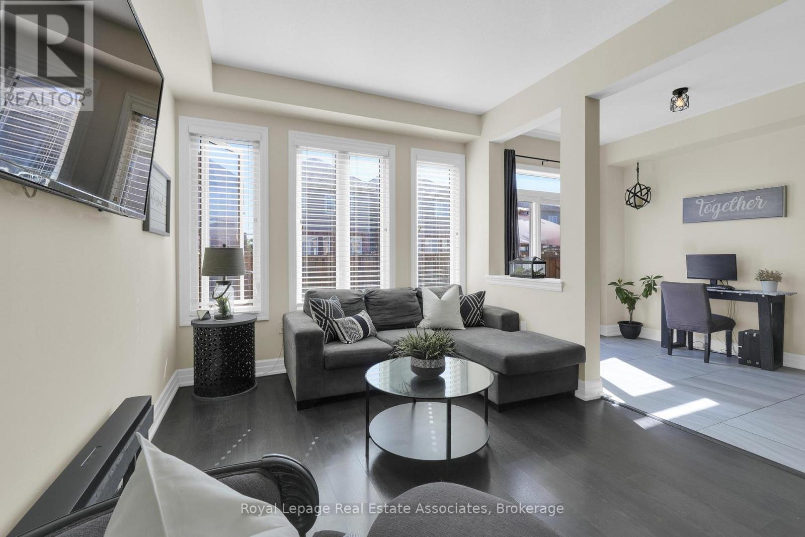 4316 Shuttleworth Drive, Niagara Falls, Ontario L2G 0X5 - Photo 14 - X12524422