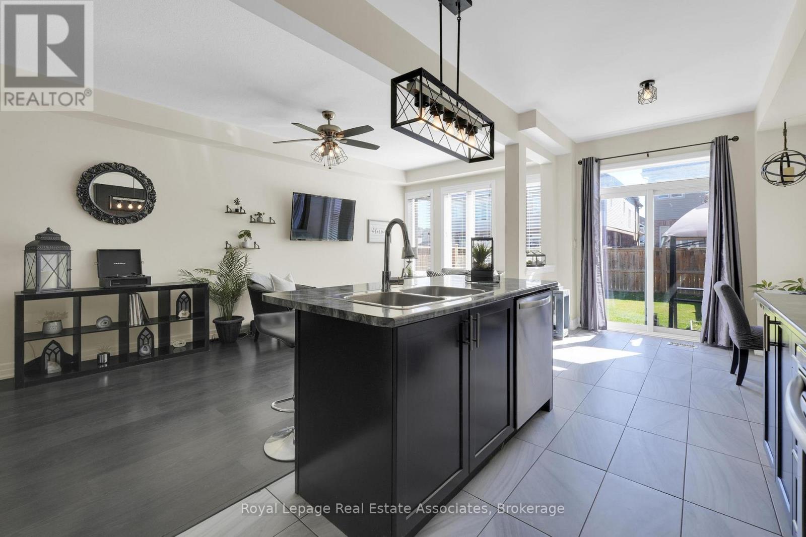 4316 Shuttleworth Drive, Niagara Falls, Ontario L2G 0X5 - Photo 22 - X12524422