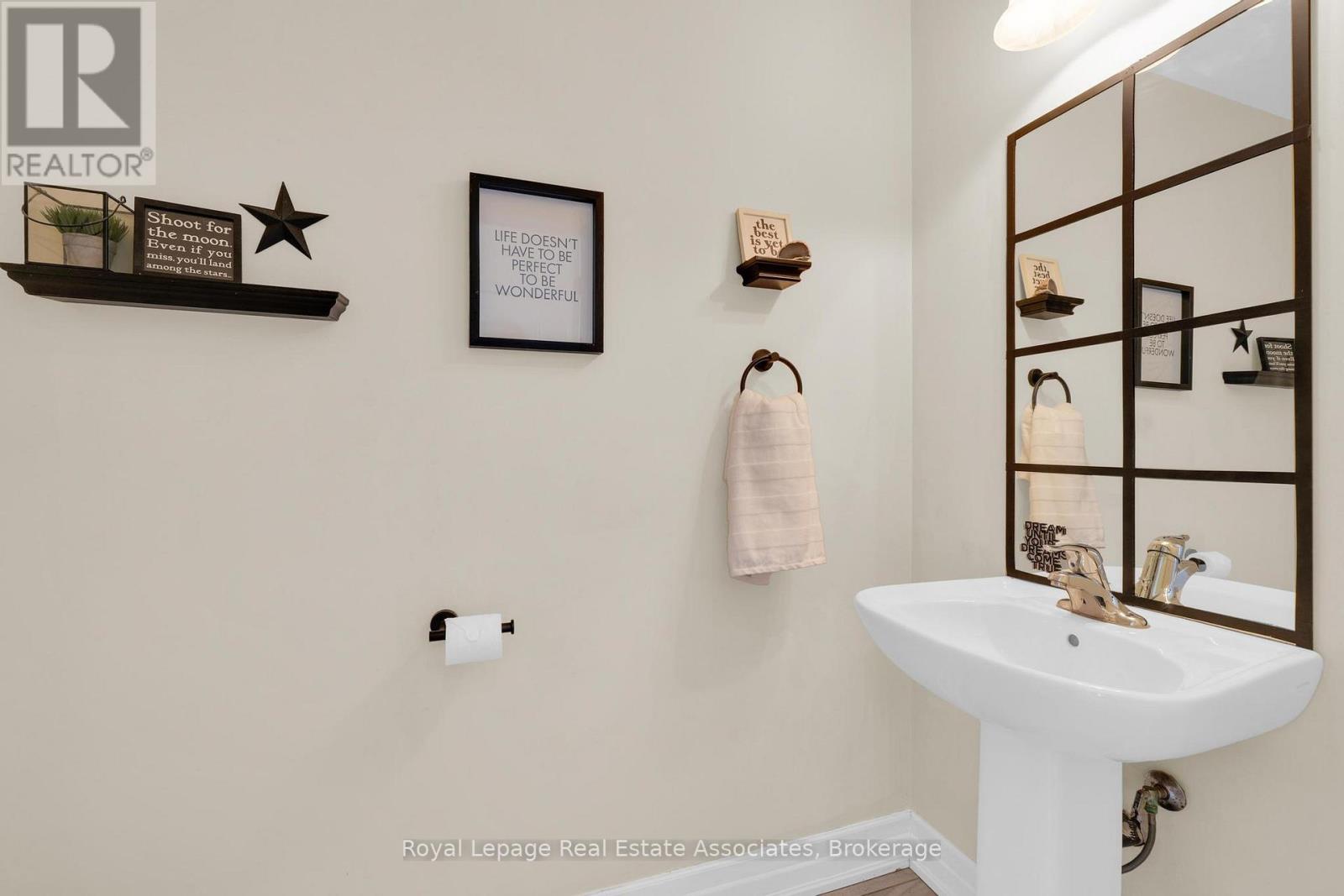 4316 Shuttleworth Drive, Niagara Falls, Ontario L2G 0X5 - Photo 28 - X12524422