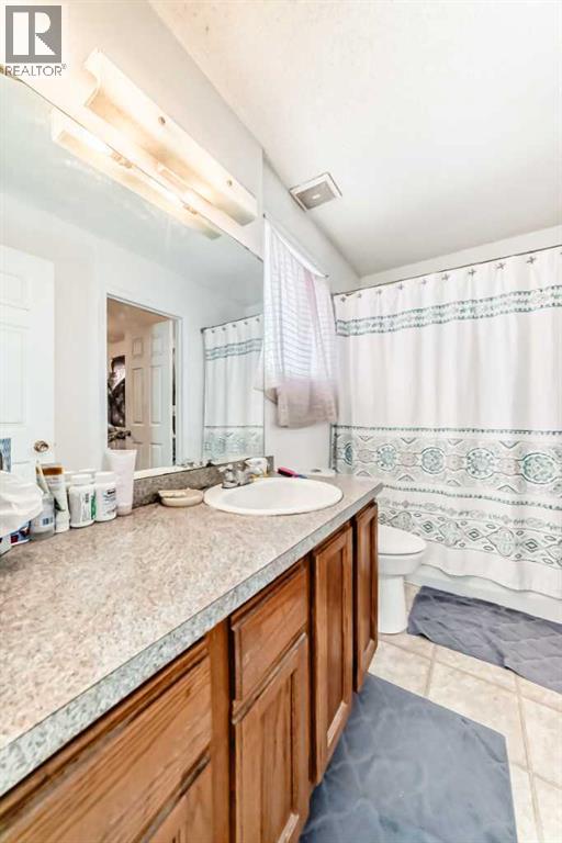 5611 Temple Drive Ne, Calgary, Alberta  T1Y 3R7 - Photo 12 - A2263006