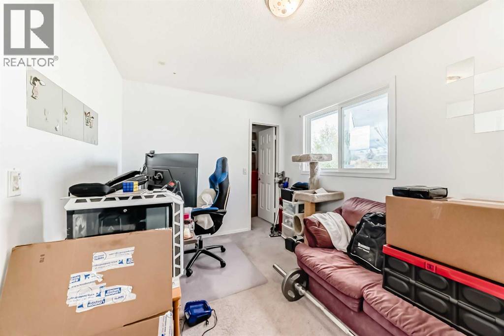 5611 Temple Drive Ne, Calgary, Alberta  T1Y 3R7 - Photo 15 - A2263006