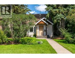 224 23 Avenue NE Tuxedo Park
