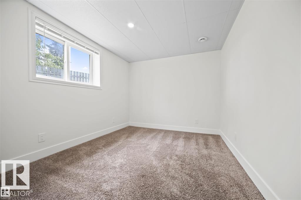 2505 38a St Nw, Edmonton, Alberta  T6L 4L6 - Photo 35 - E4465155