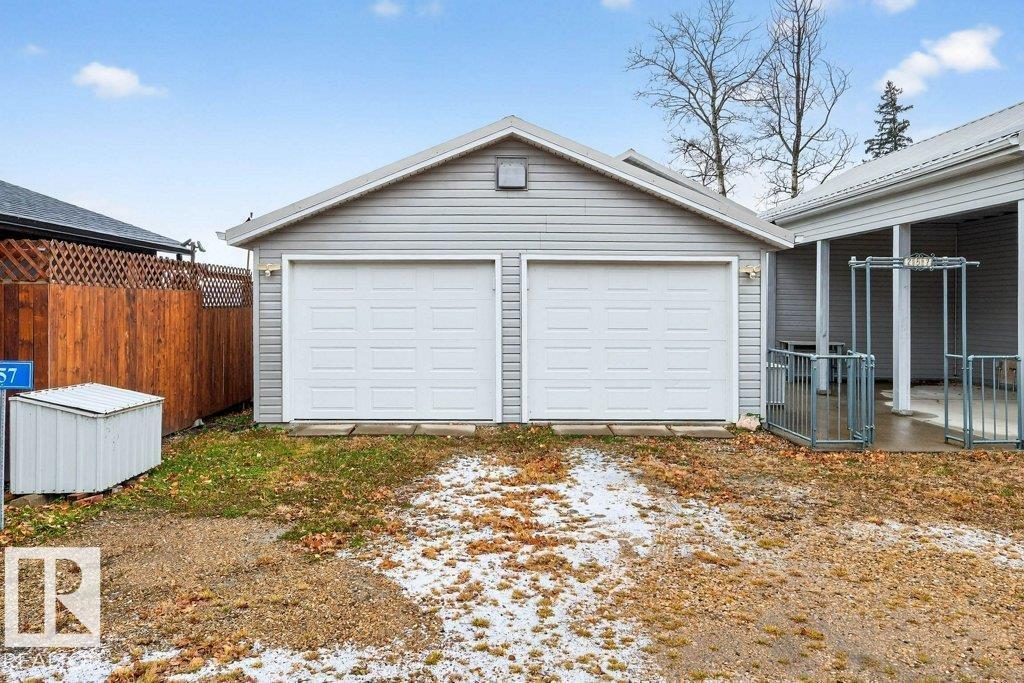 257 Lakeshore Dr, Rural Lac Ste. Anne County, Alberta  T0E 1V6 - Photo 40 - E4465157