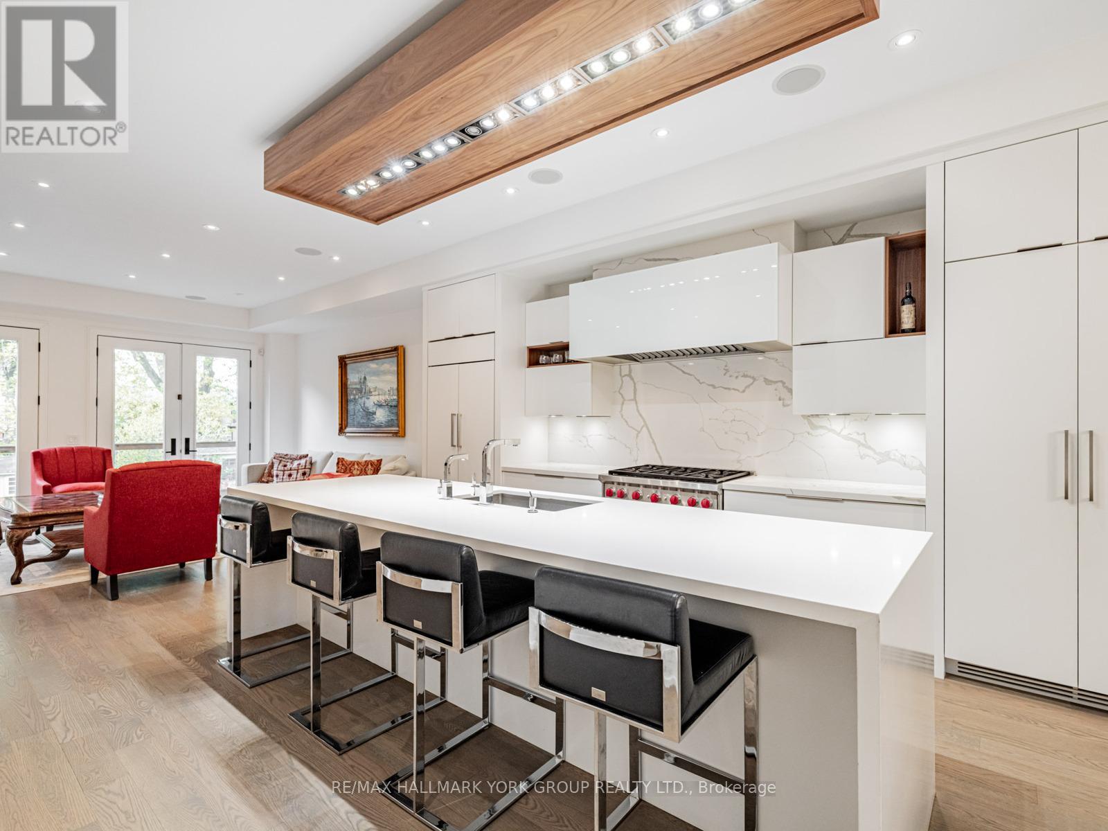 62 St Germain Avenue, Toronto, Ontario  M5M 1V8 - Photo 17 - C12524436