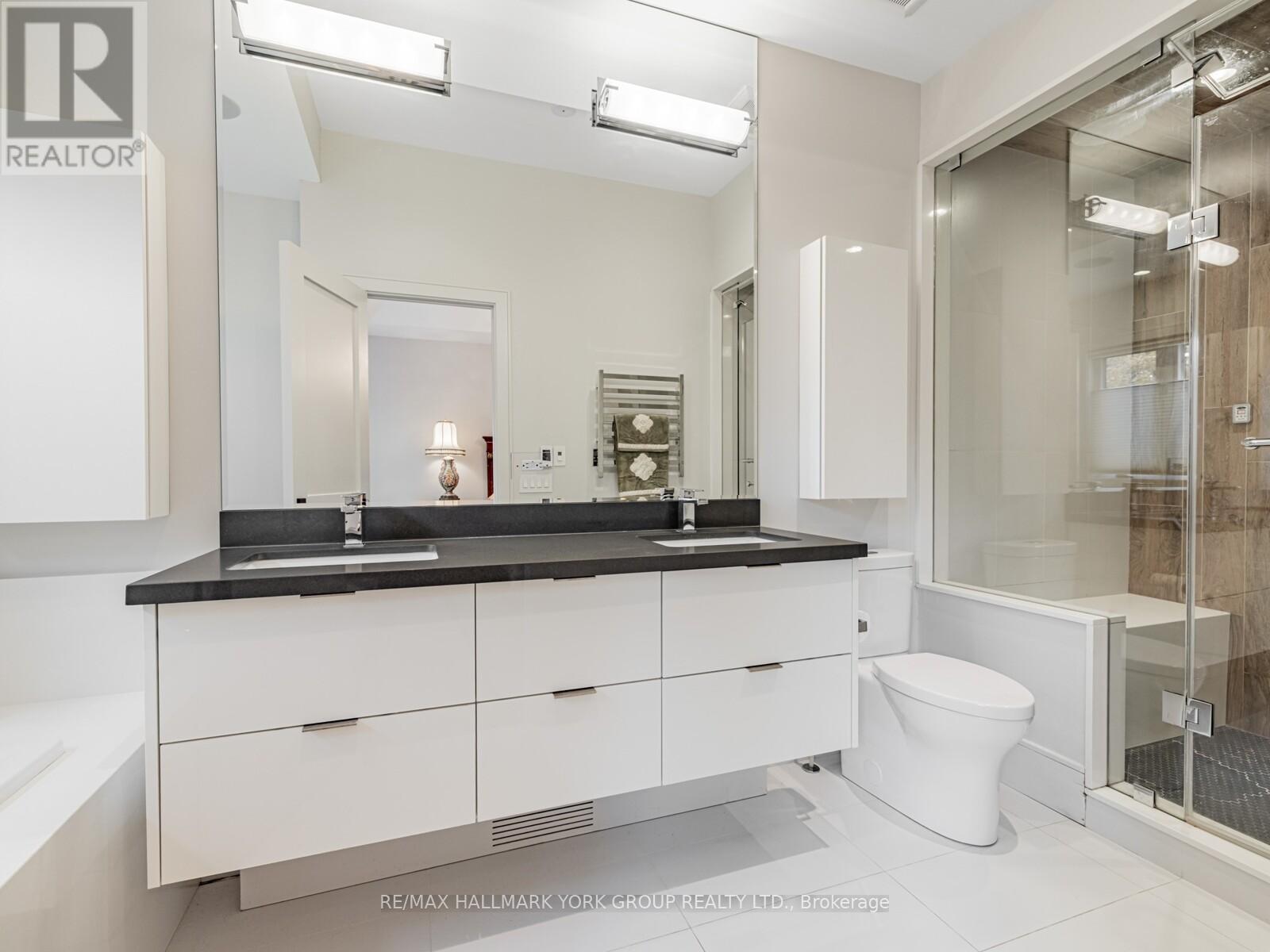 62 St Germain Avenue, Toronto, Ontario  M5M 1V8 - Photo 34 - C12524436