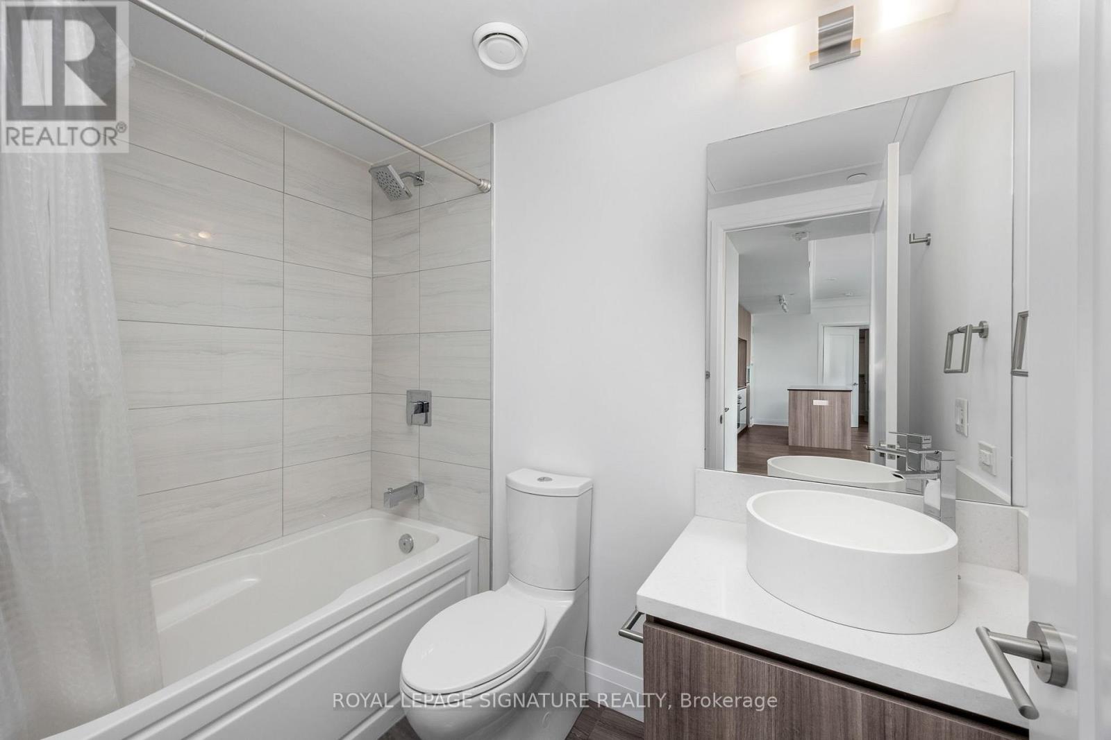 701 - 151 Avenue Road, Toronto, Ontario M5R 2H7 - Photo 14 - C12524442