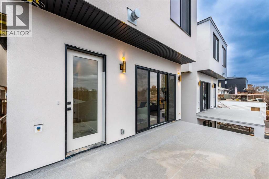 Property at 3016 13 Avenue SW image 3