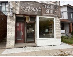 910 BROADVIEW AVENUE, Toronto, Ontario