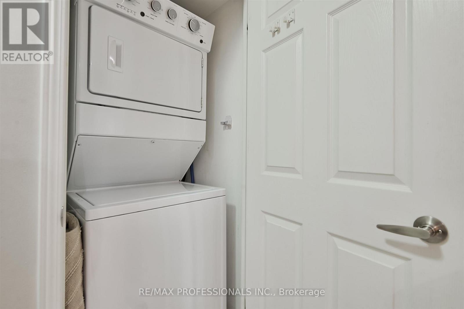 814 - 17 Michael Power Place, Toronto, Ontario M9A 5G5 - Photo 12 - W12518742