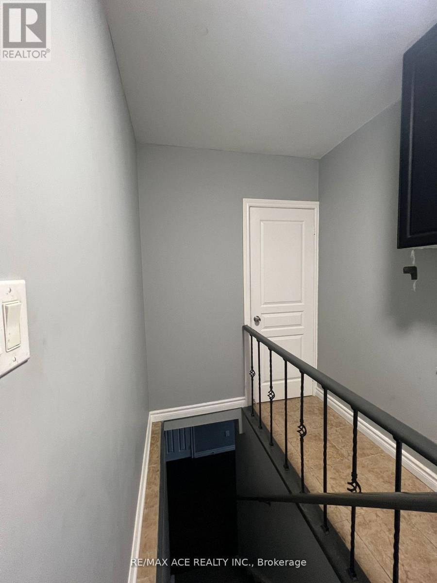 Bsmt - 25 Hislop Drive, Markham, Ontario  L6B 0C6 - Photo 3 - N12524438