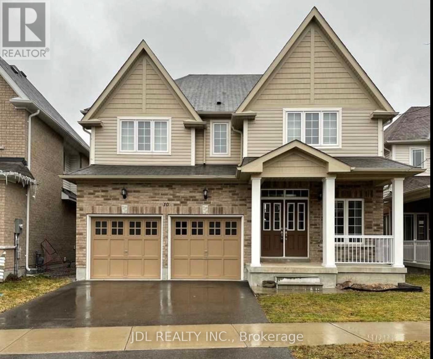 10 BENN AVENUE, Georgina, Ontario