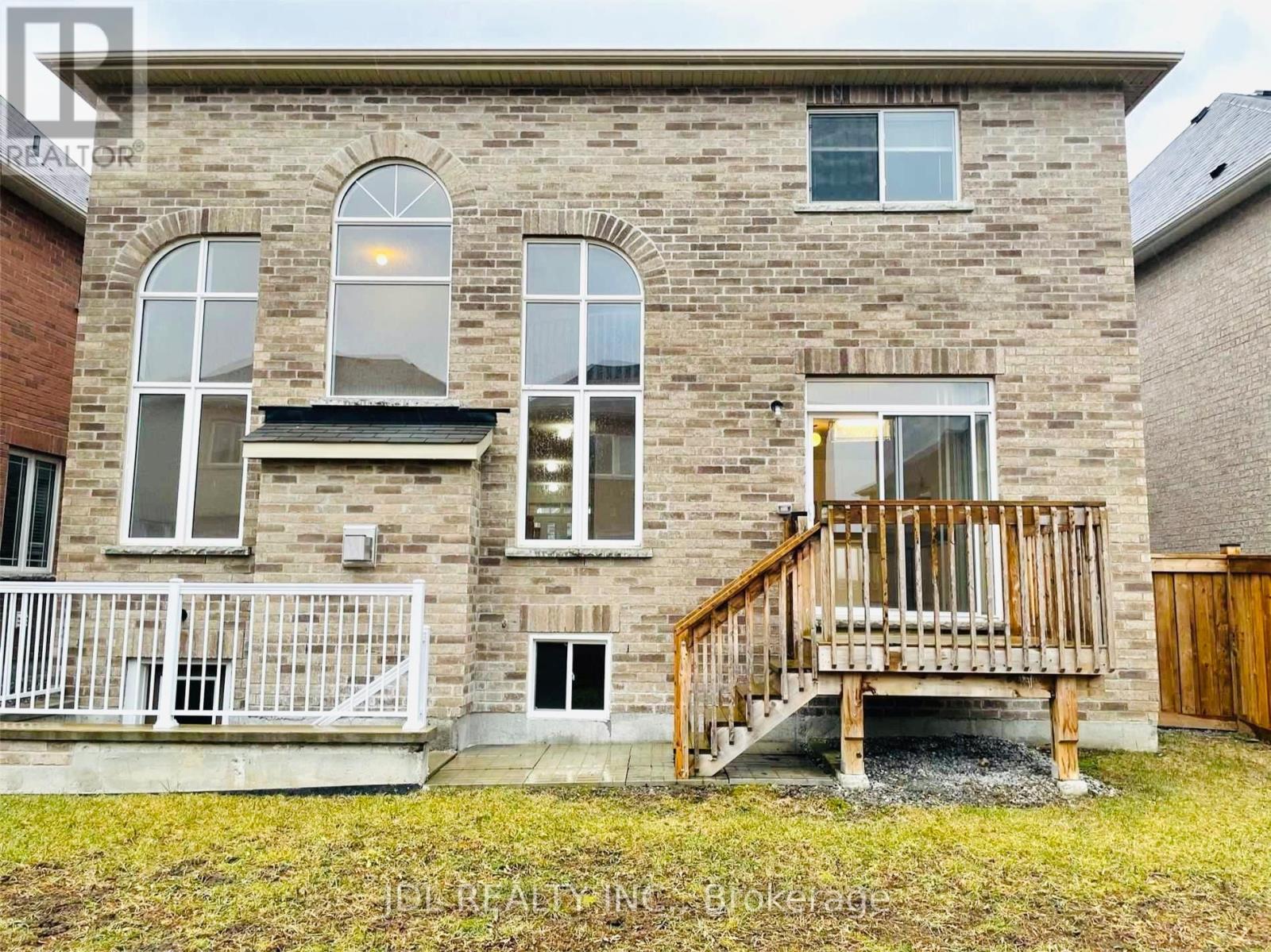 10 Benn Avenue, Georgina, Ontario  L4P 0G8 - Photo 12 - N12524506
