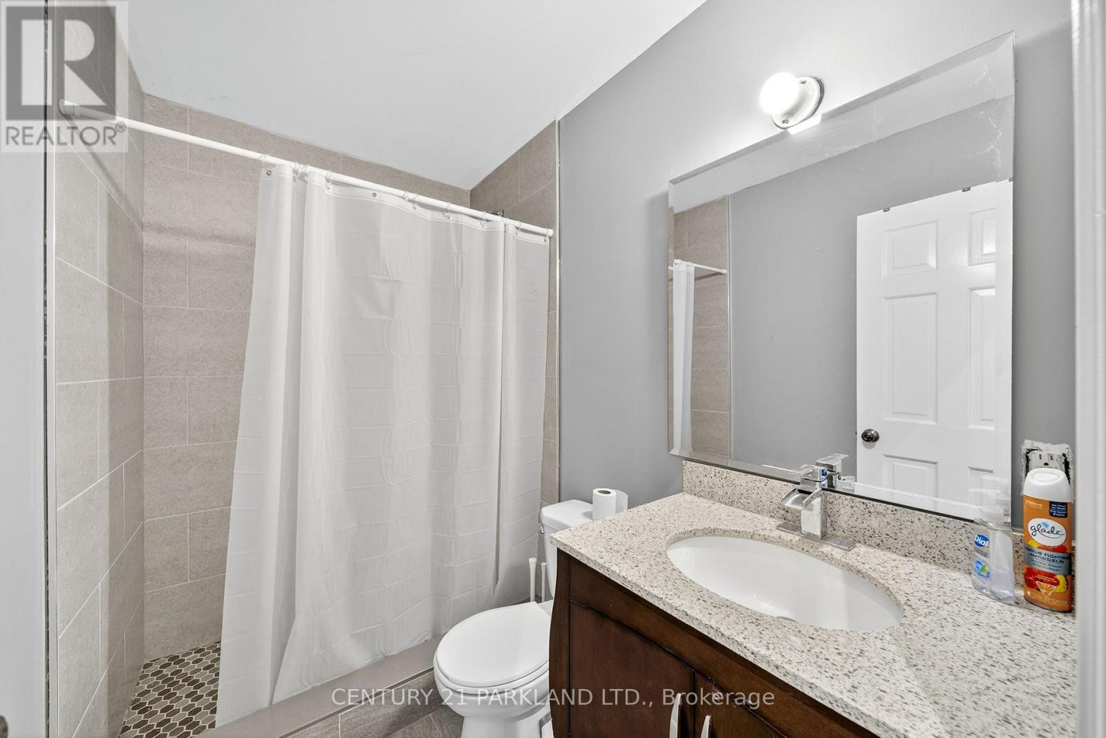 2448 Holborn Road, East Gwillimbury, Ontario  L0G 1R0 - Photo 8 - N12524508