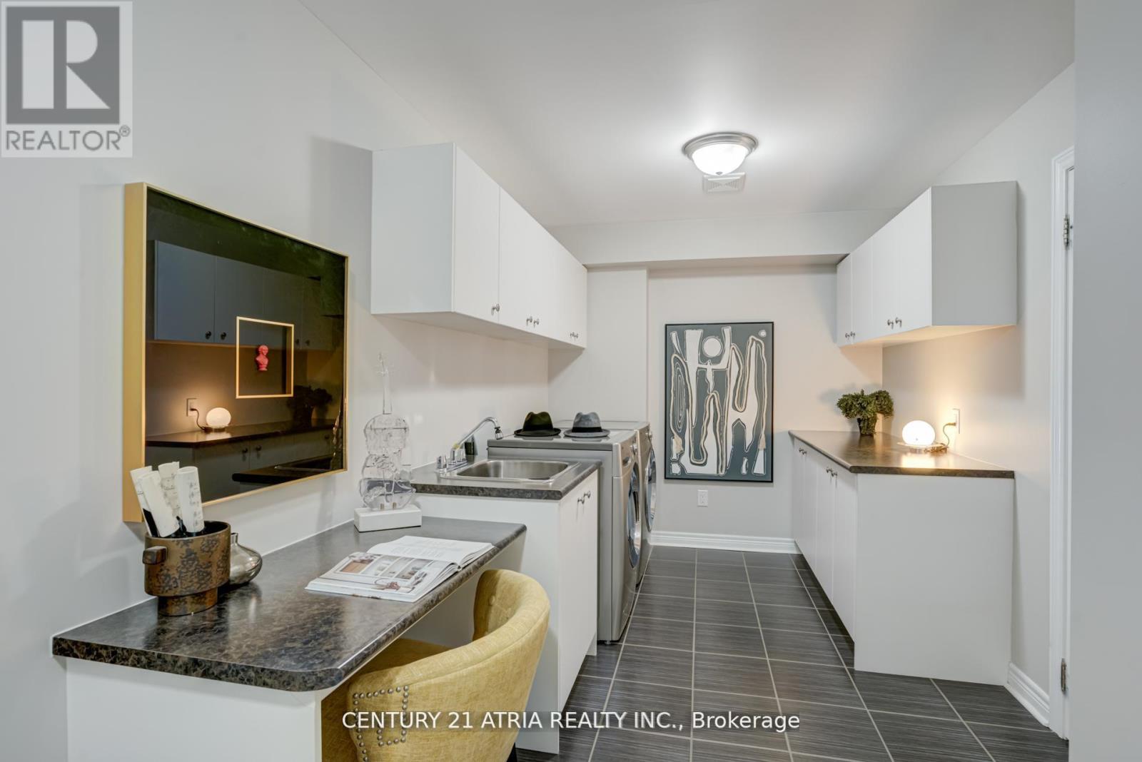 2918 Elgin Mills Road E, Markham, Ontario  L6C 0E5 - Photo 11 - N12524518