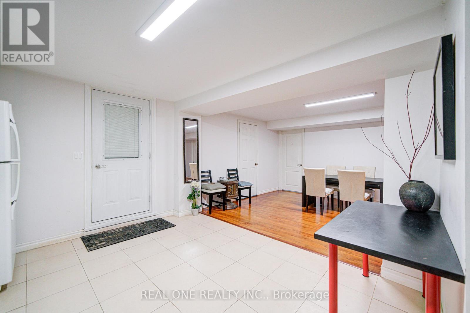 72 Highgate Drive, Markham, Ontario  L3R 3R9 - Photo 43 - N12524520