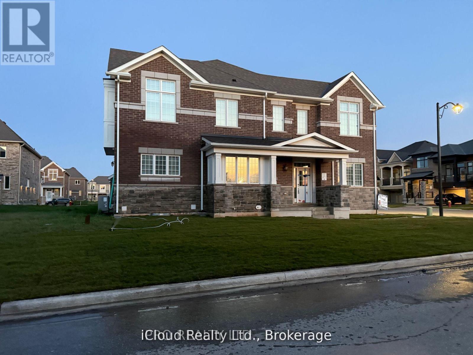 1217 Ferguson Drive, Milton, Ontario  L9T 7V8 - Photo 2 - W12524446