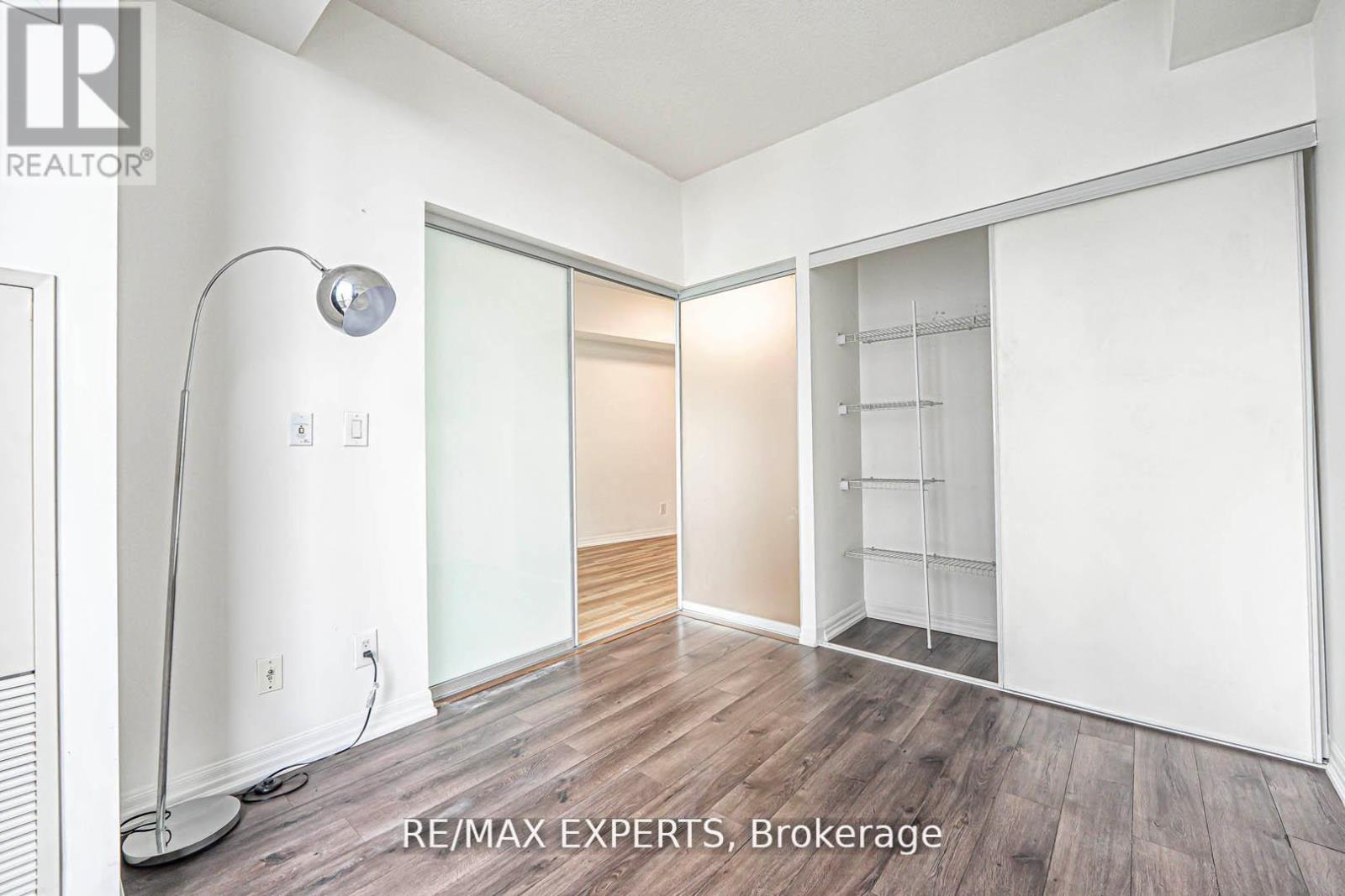 2606 - 223 Webb Drive, Mississauga, Ontario  L5B 0E8 - Photo 20 - W12524456