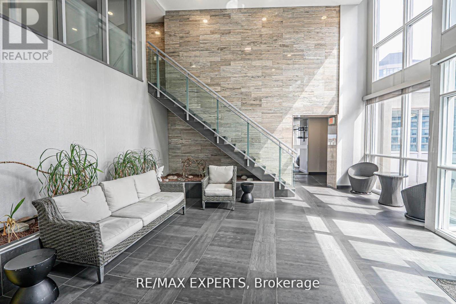 2606 - 223 Webb Drive, Mississauga, Ontario  L5B 0E8 - Photo 34 - W12524456