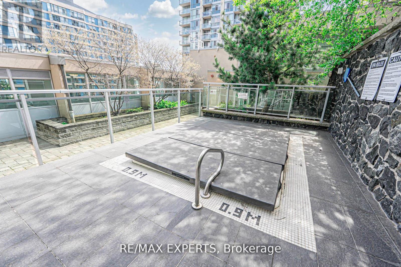 2606 - 223 Webb Drive, Mississauga, Ontario  L5B 0E8 - Photo 35 - W12524456