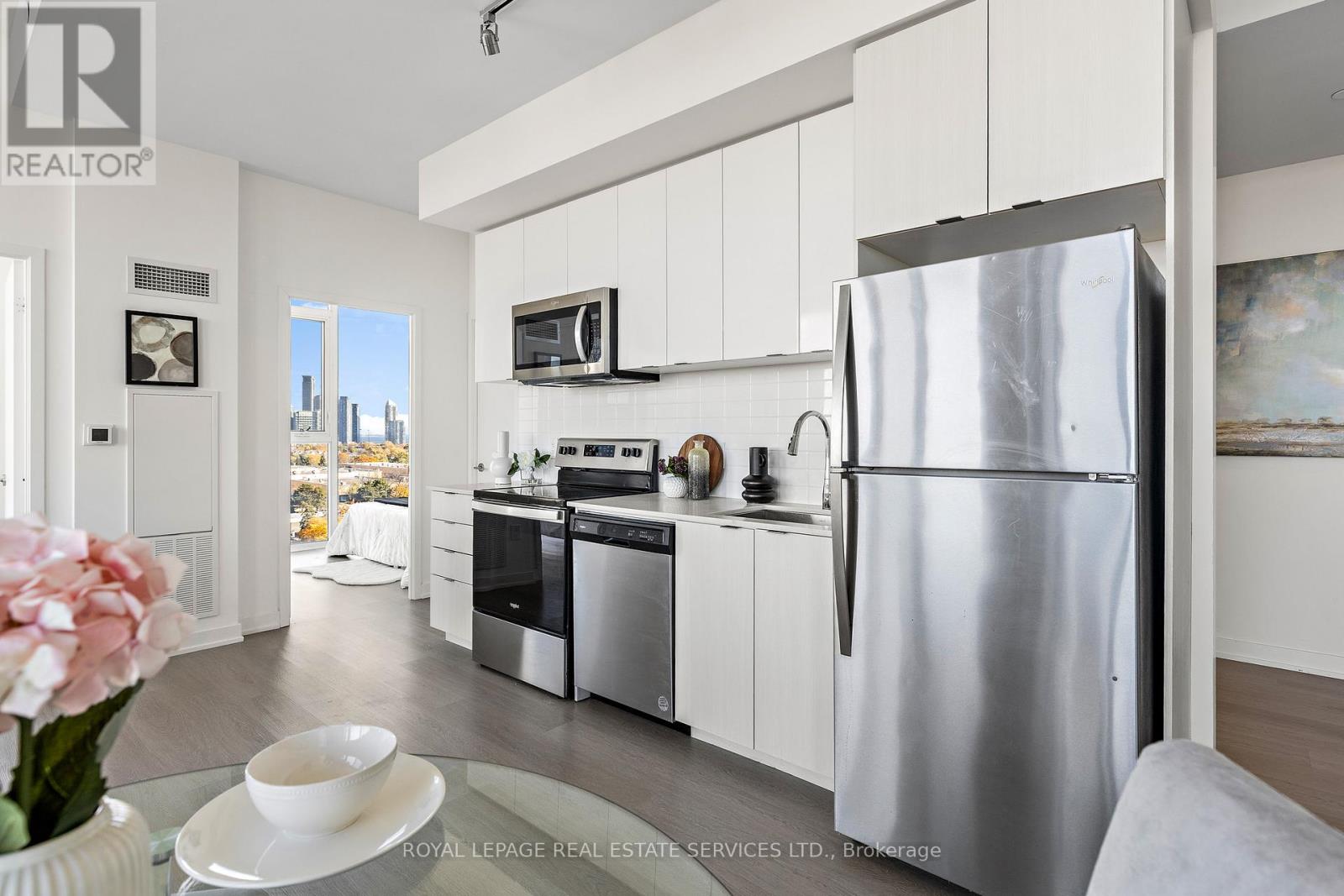 820 - 859 The Queensway, Toronto, Ontario  M8Z 1N8 - Photo 18 - W12524464