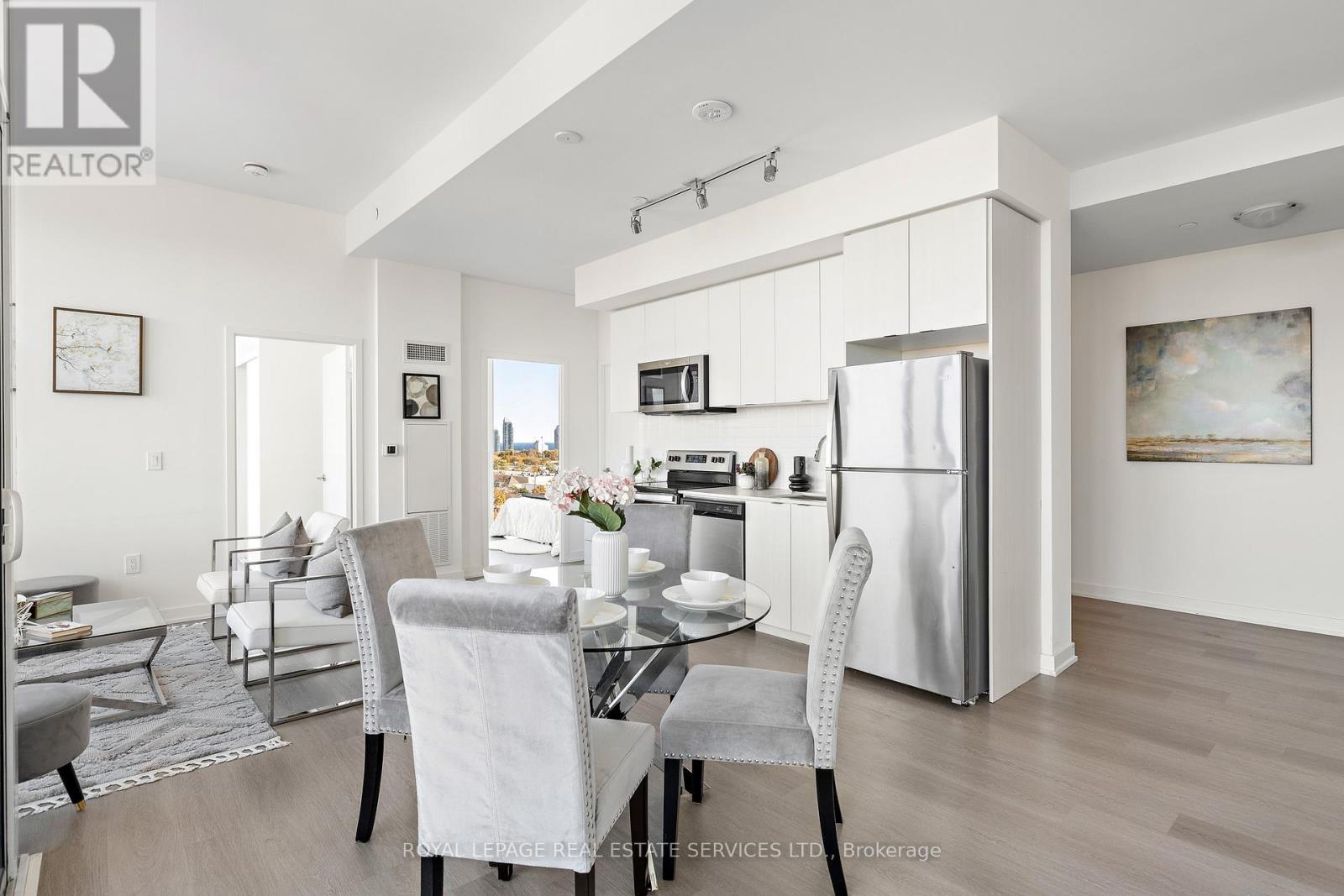 820 - 859 The Queensway, Toronto, Ontario  M8Z 1N8 - Photo 6 - W12524464