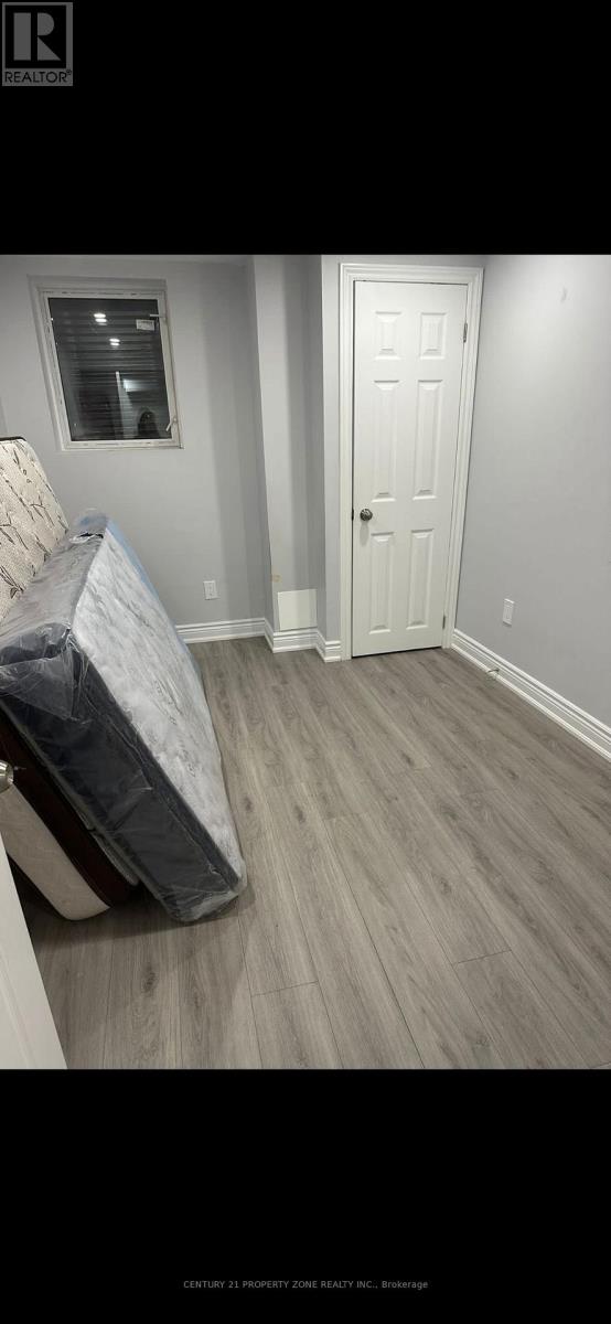 30 Cox Crescent, Brampton, Ontario  L6X 3G7 - Photo 11 - W12524476