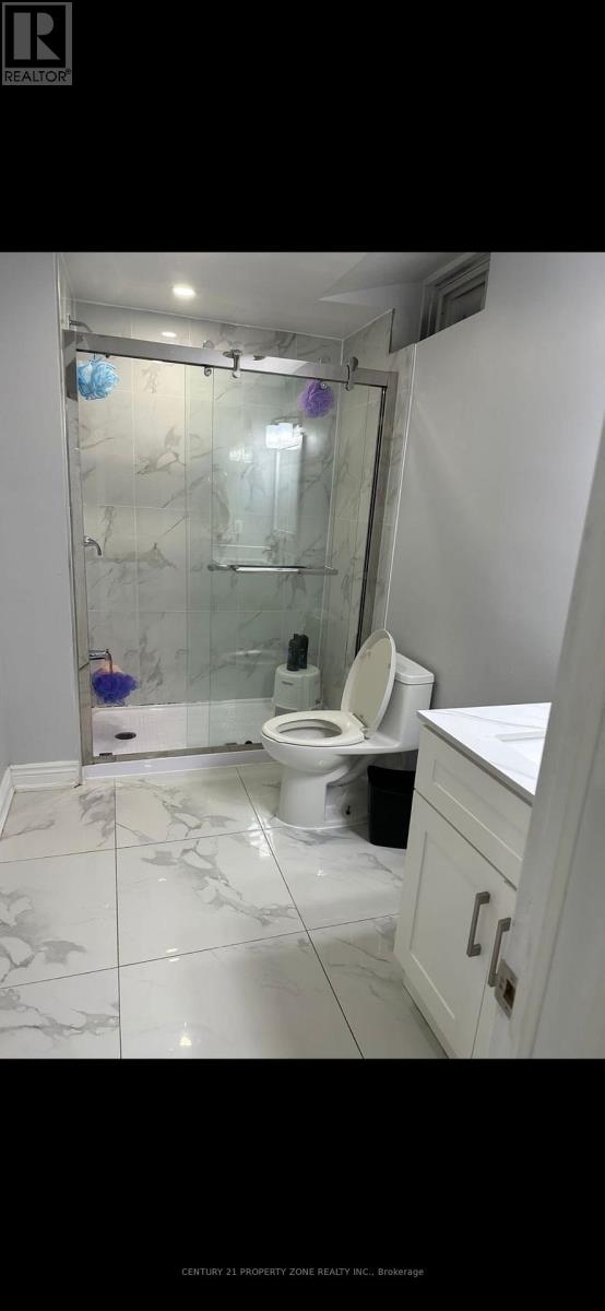 30 Cox Crescent, Brampton, Ontario  L6X 3G7 - Photo 6 - W12524476