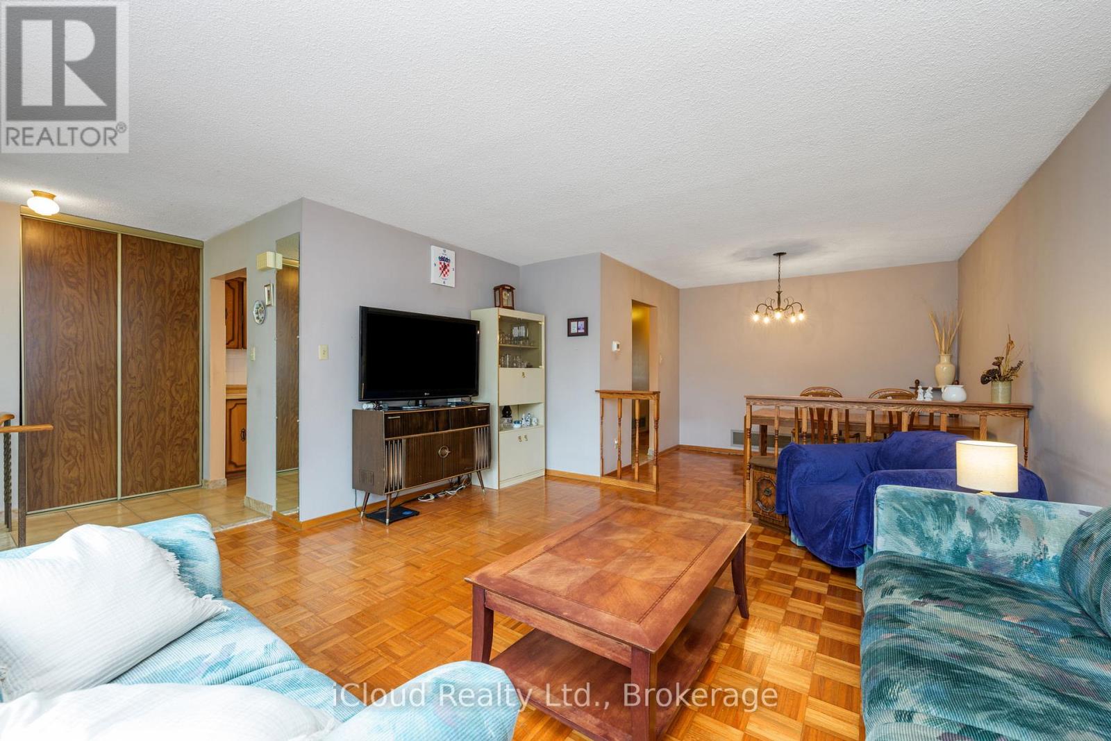 35 Carter Drive, Brampton, Ontario  L6V 3N4 - Photo 14 - W12524492