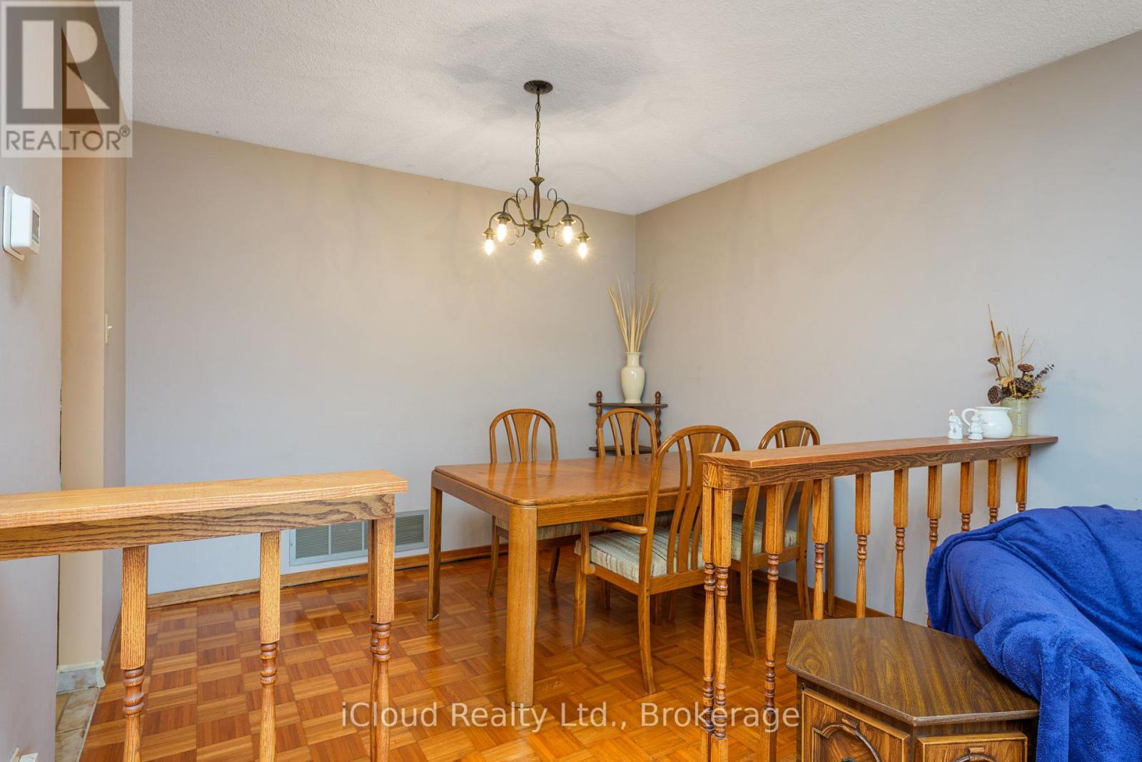 35 Carter Drive, Brampton, Ontario  L6V 3N4 - Photo 15 - W12524492