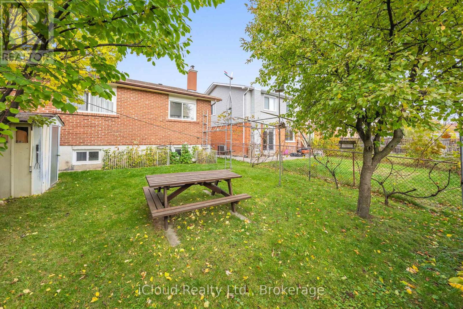 35 Carter Drive, Brampton, Ontario  L6V 3N4 - Photo 33 - W12524492