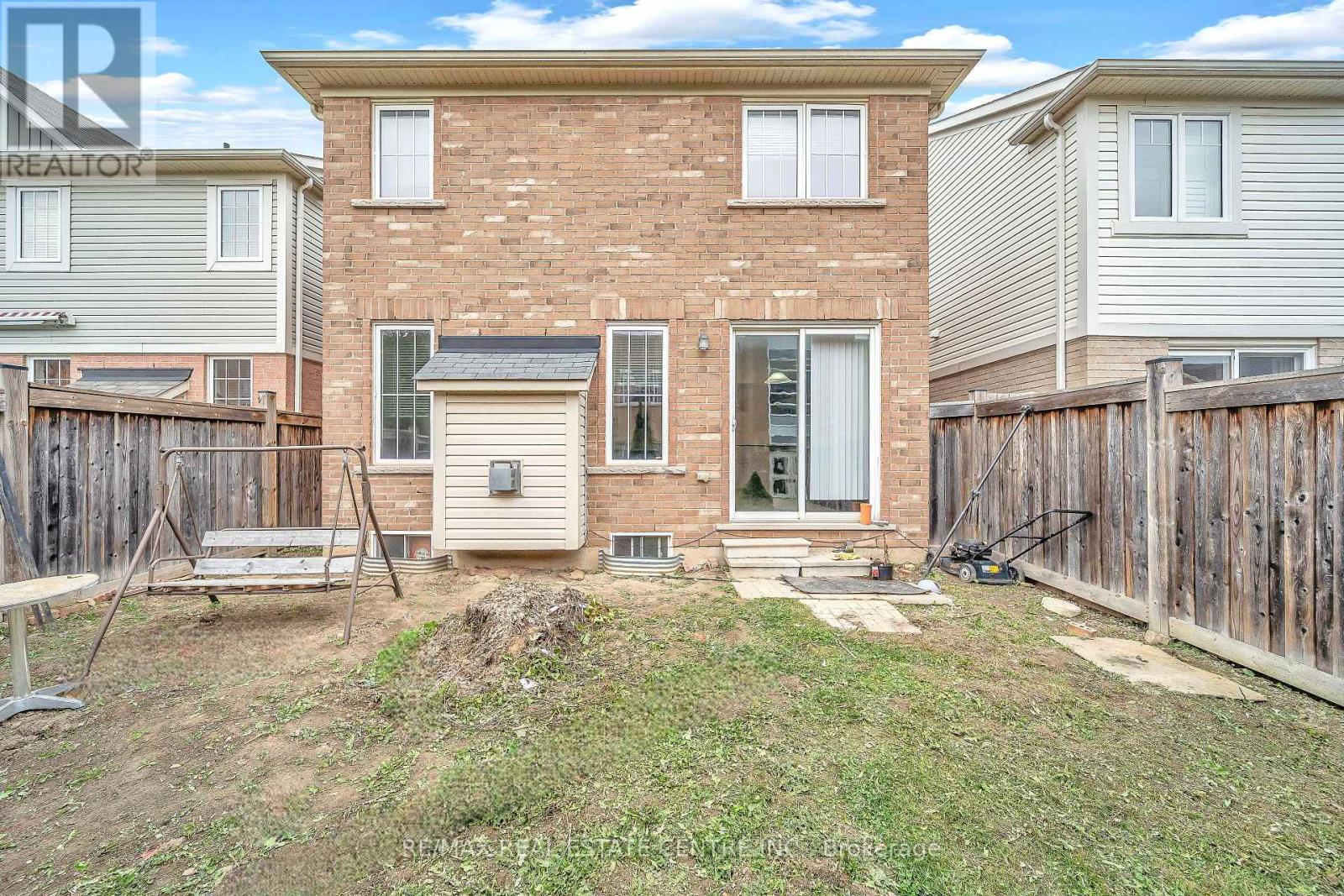 10 Poncelet Road, Brampton, Ontario  L7A 0V5 - Photo 37 - W12524504