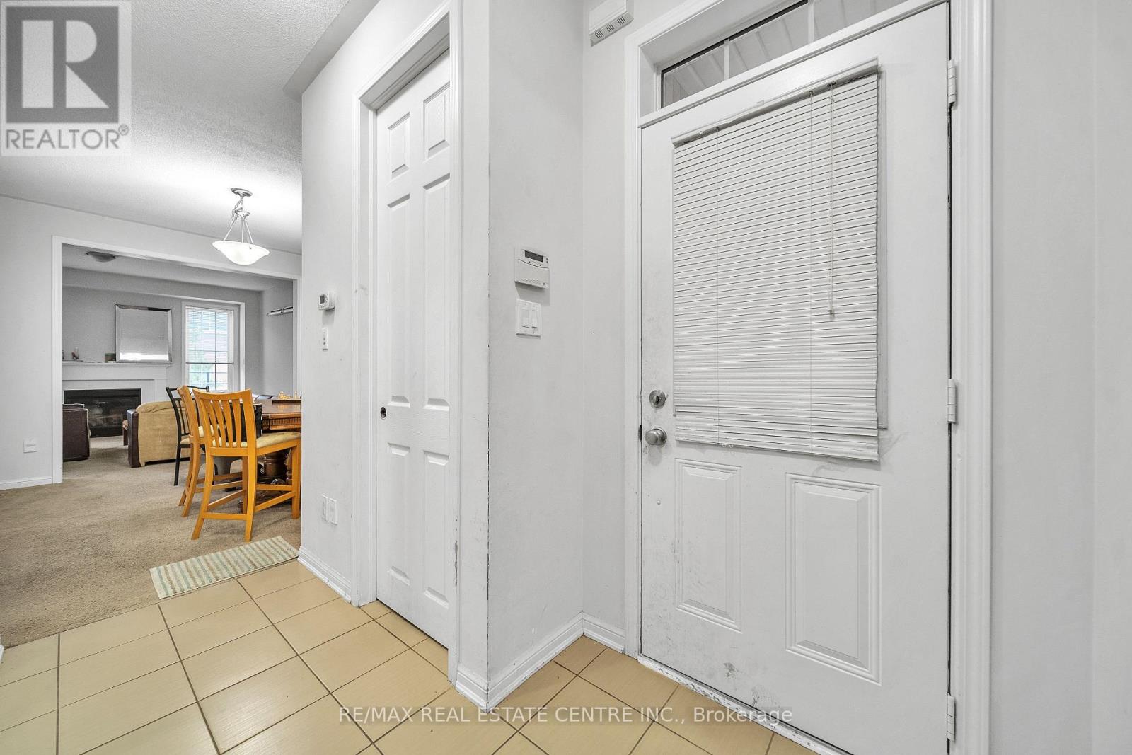 10 Poncelet Road, Brampton, Ontario  L7A 0V5 - Photo 7 - W12524504