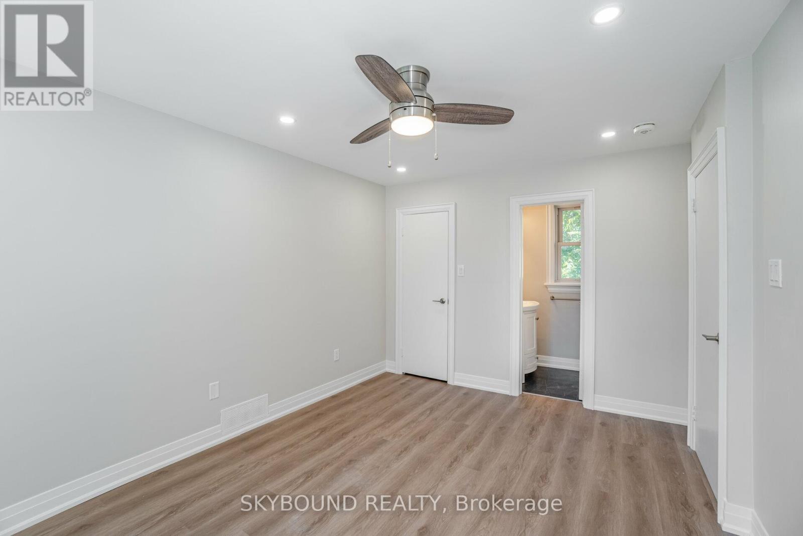 84 Eagle Road, Toronto, Ontario  M8Z 4J2 - Photo 17 - W12524522