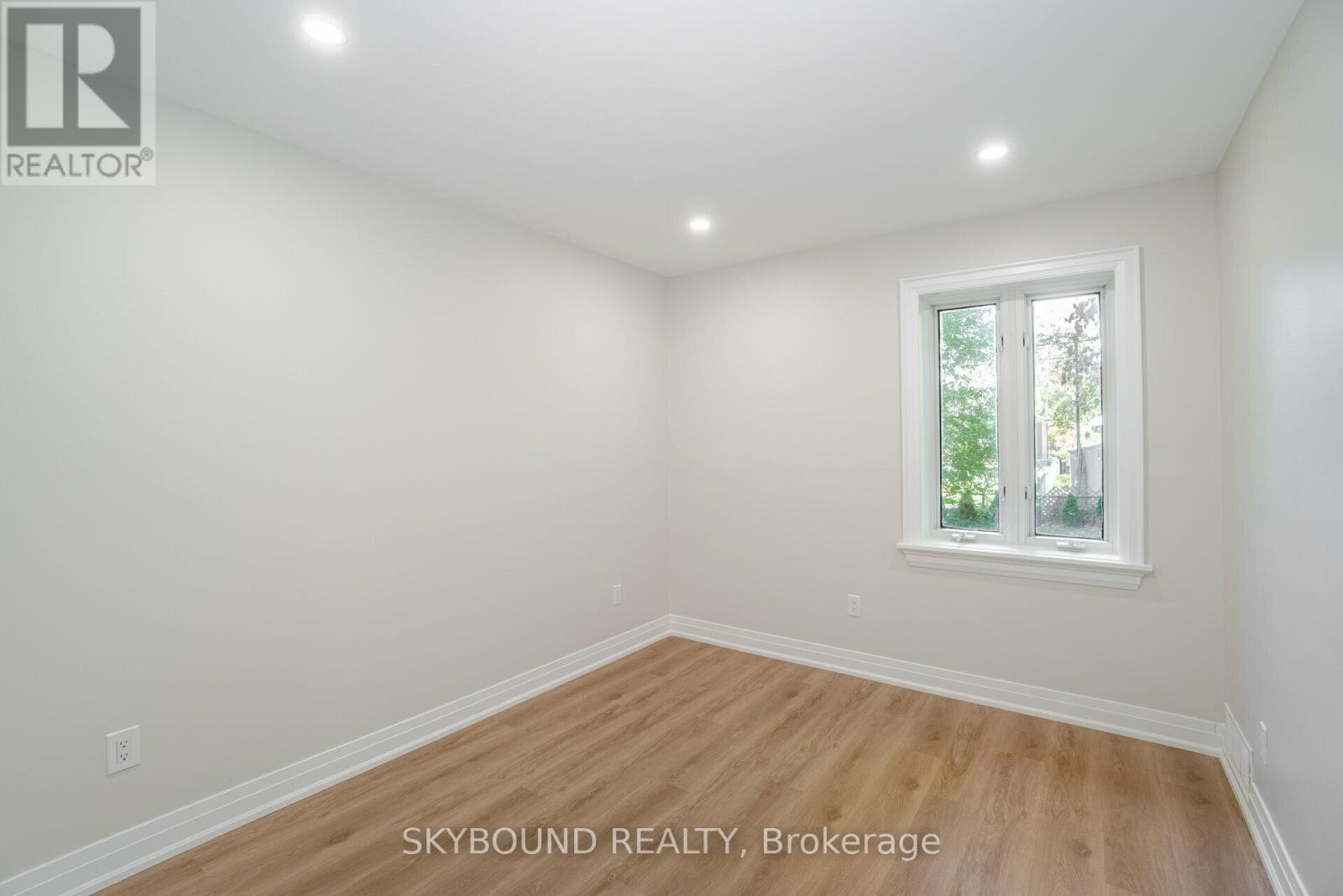 84 Eagle Road, Toronto, Ontario  M8Z 4J2 - Photo 21 - W12524522