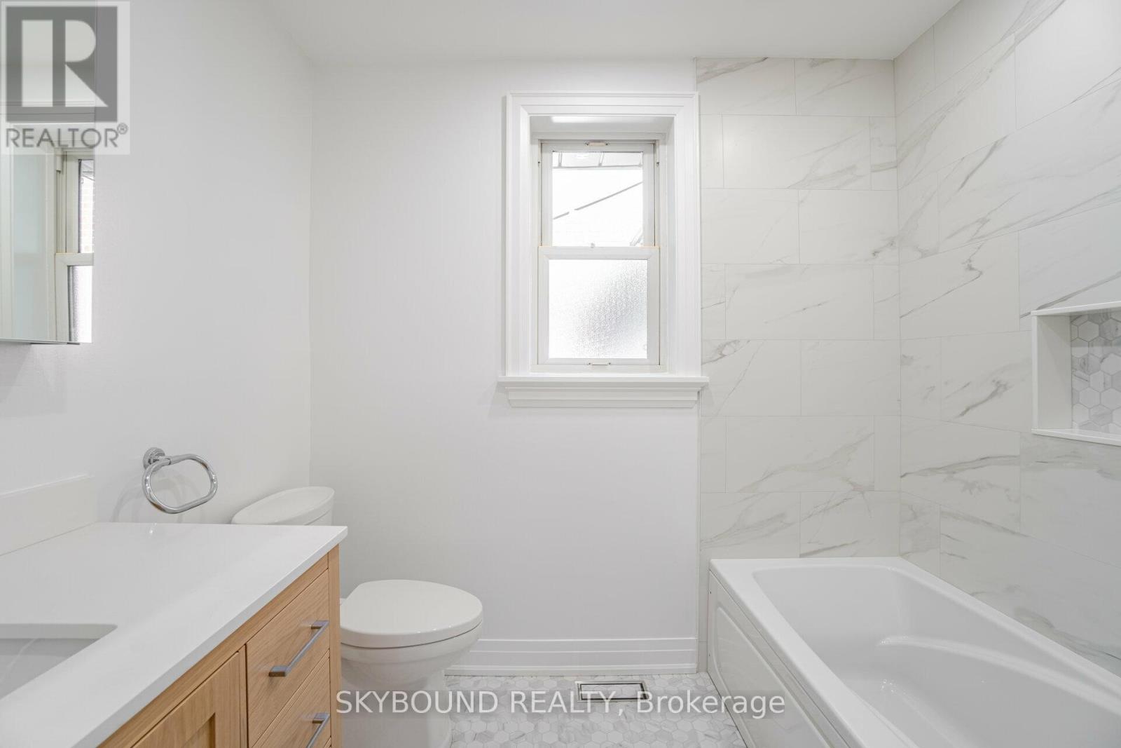 84 Eagle Road, Toronto, Ontario  M8Z 4J2 - Photo 23 - W12524522