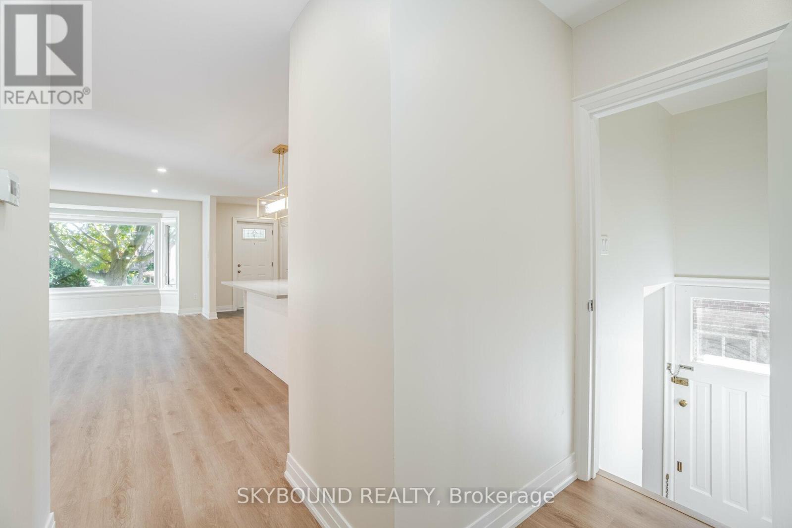 84 Eagle Road, Toronto, Ontario  M8Z 4J2 - Photo 24 - W12524522