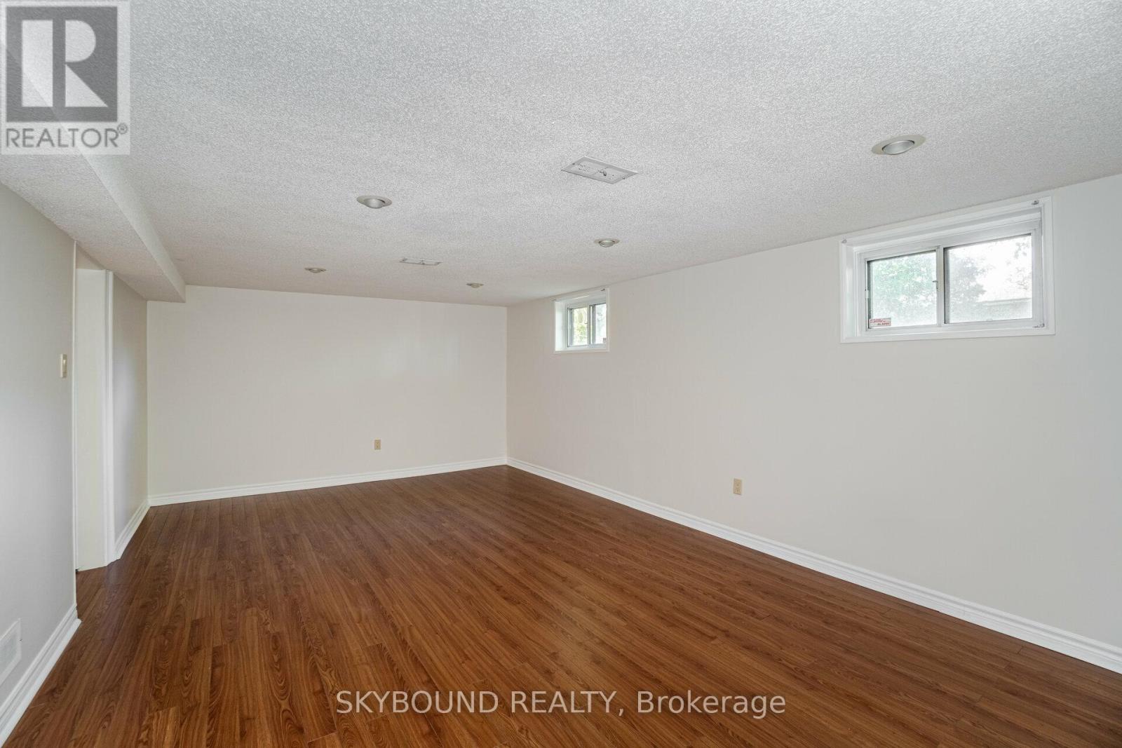 84 Eagle Road, Toronto, Ontario  M8Z 4J2 - Photo 27 - W12524522