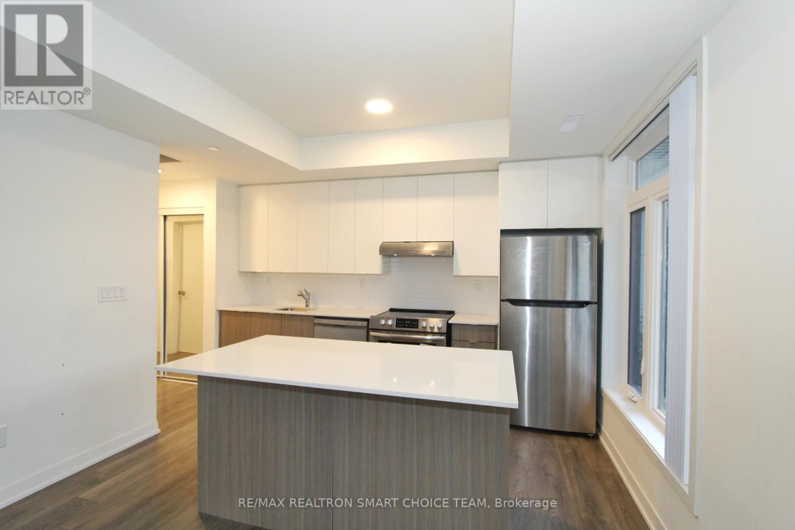 209 - 160 Canon Jackson Drive, Toronto, Ontario  M6M 0B6 - Photo 5 - W12524528