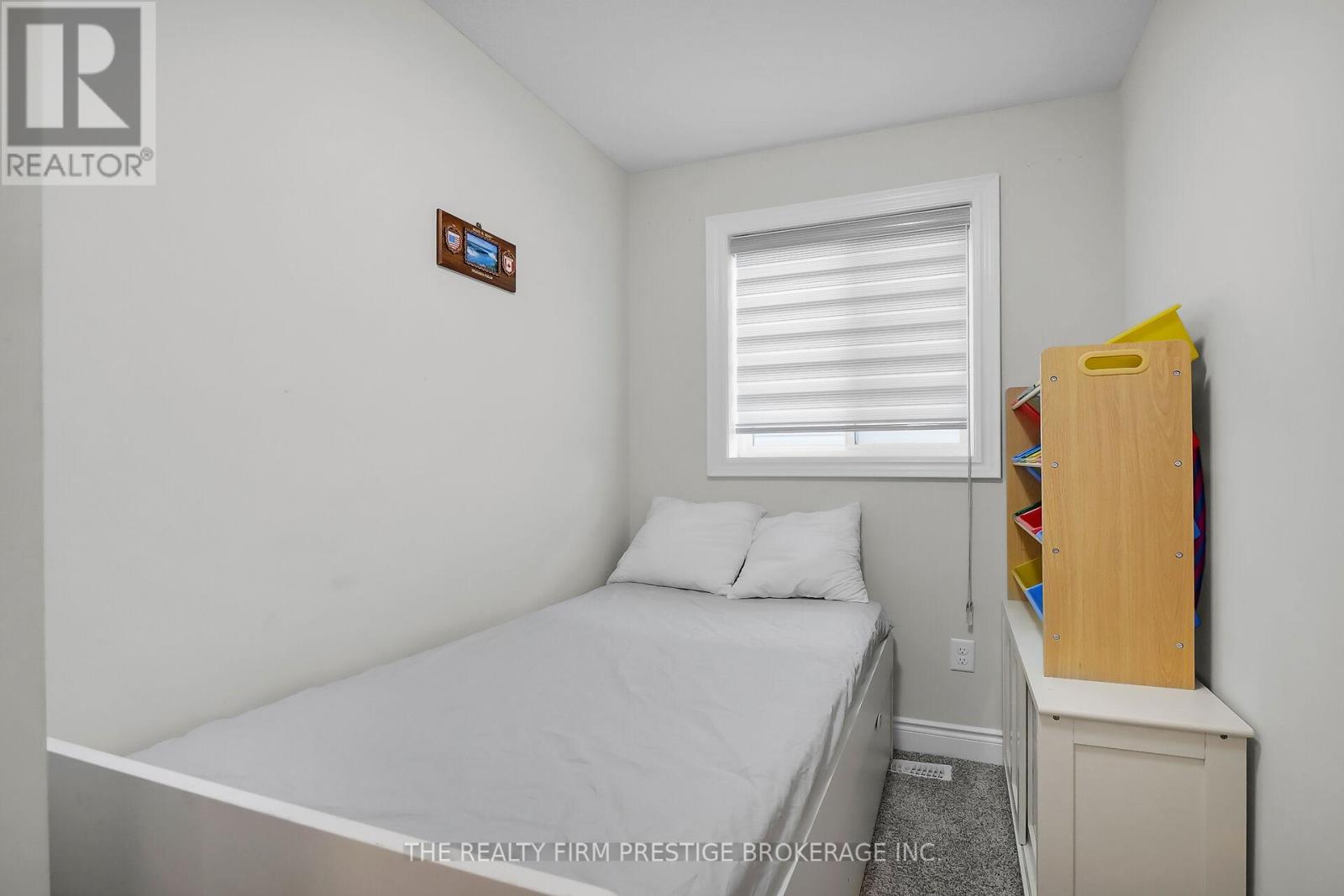 Upper - 2528 Holbrook Drive, London South, Ontario  N6M 1G5 - Photo 18 - X12524552