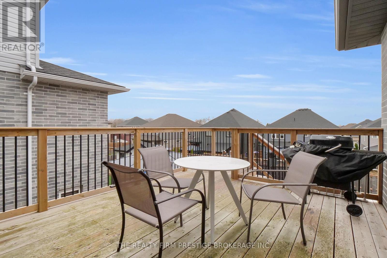 Upper - 2528 Holbrook Drive, London South, Ontario  N6M 1G5 - Photo 22 - X12524552