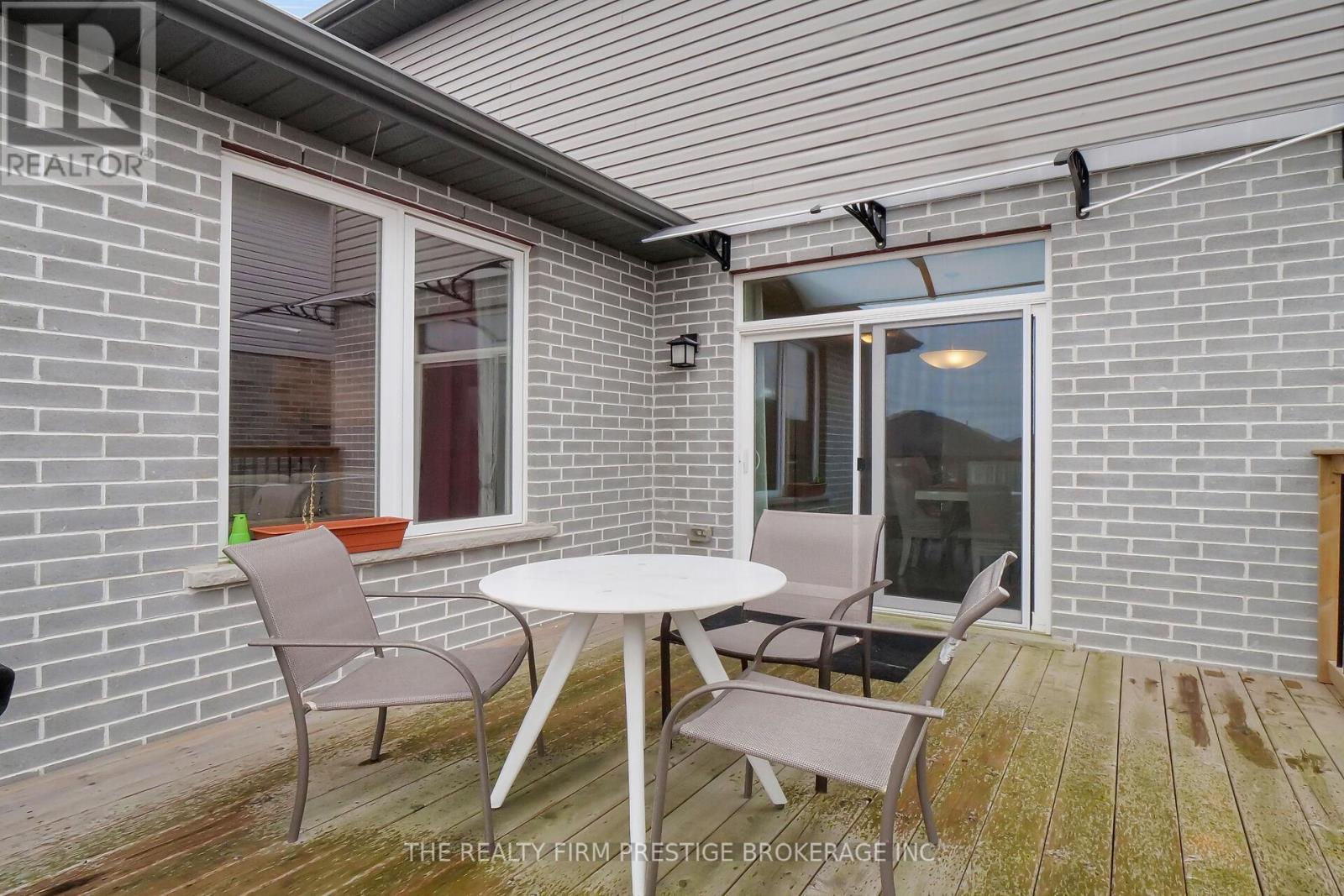 Upper - 2528 Holbrook Drive, London South, Ontario  N6M 1G5 - Photo 23 - X12524552