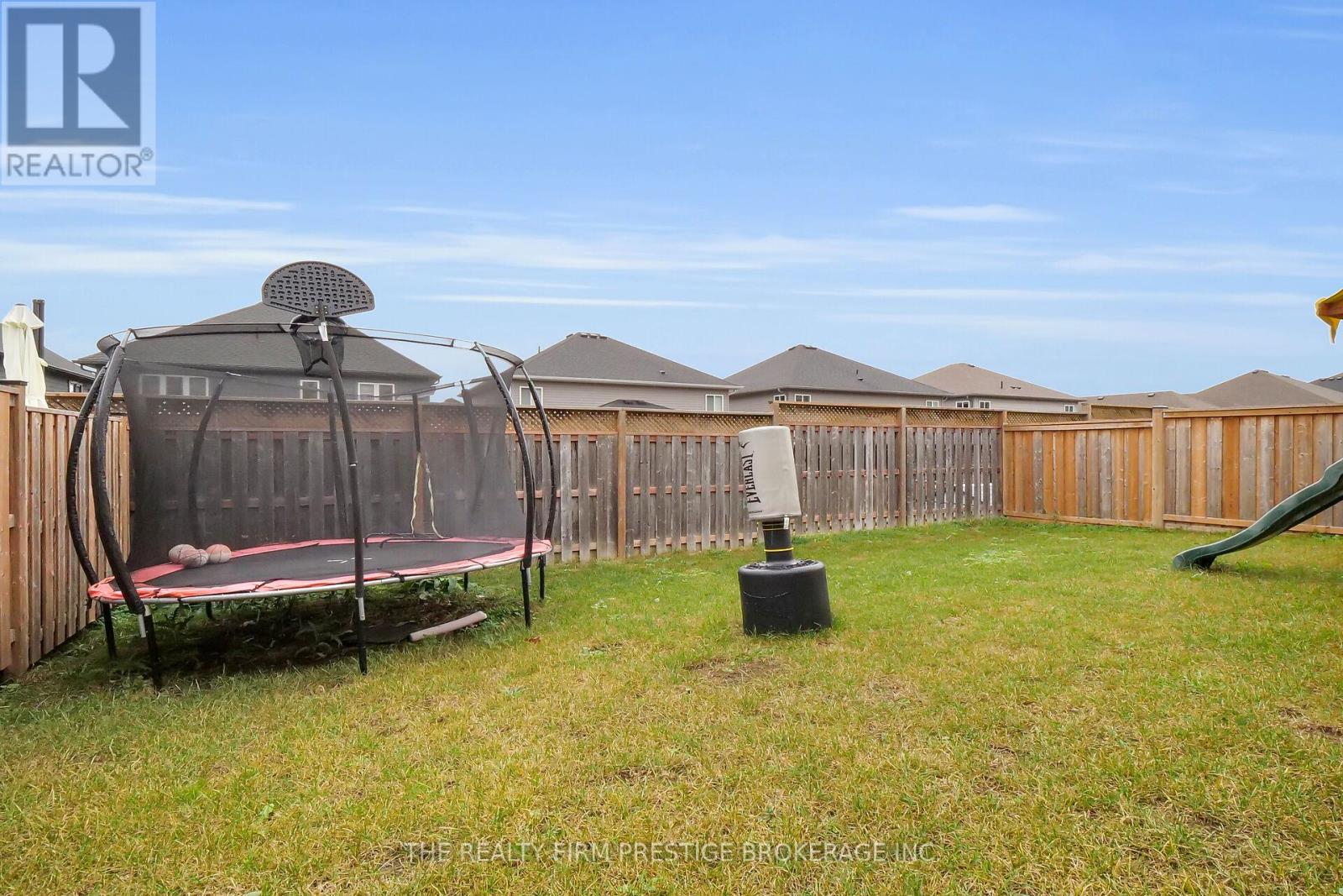 Upper - 2528 Holbrook Drive, London South, Ontario  N6M 1G5 - Photo 25 - X12524552